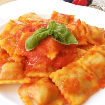 Ravioli al pomodoro